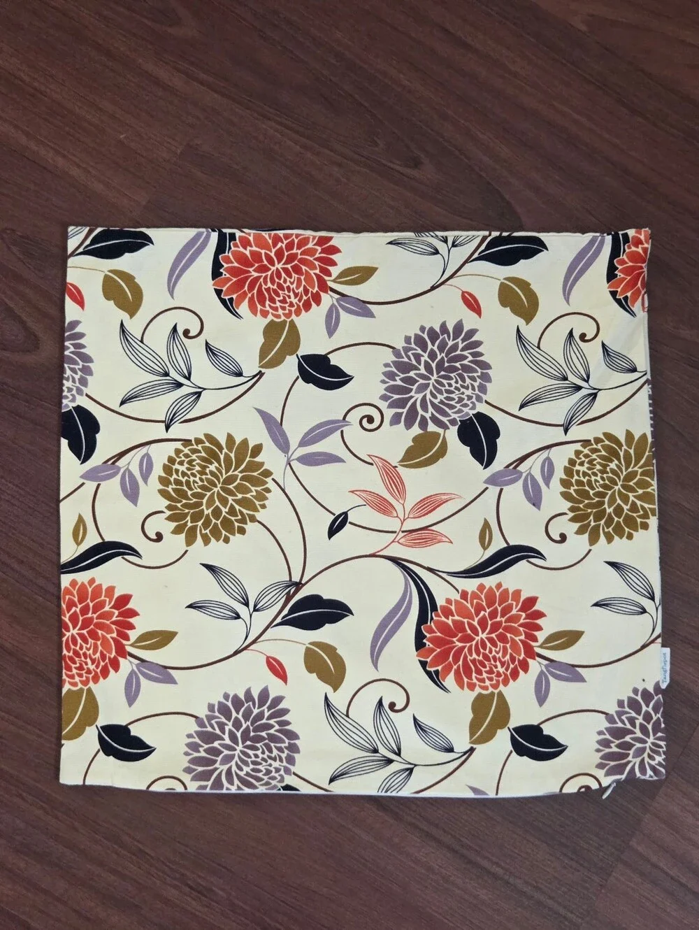 TangDepot Set of 4 Cotton Floral Throw Pillow Covers, 18×18. Covers Only.